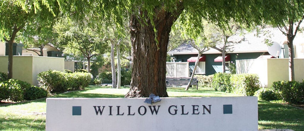 Senior Willow Glen 62+ in Davis, CA - Foto de edificio