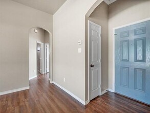 5015 Spruce St in Krum, TX - Building Photo - Building Photo