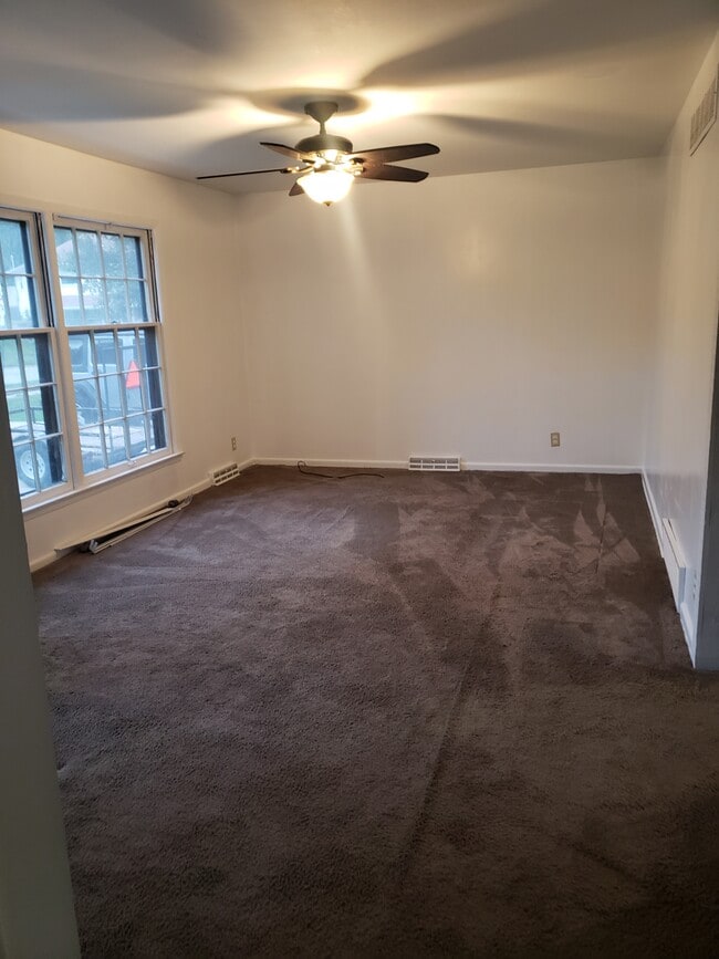11604 E 77th Terrace in Raytown, MO - Building Photo - Building Photo