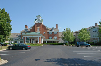 Towne Square in Plymouth, MN - Building Photo - Building Photo