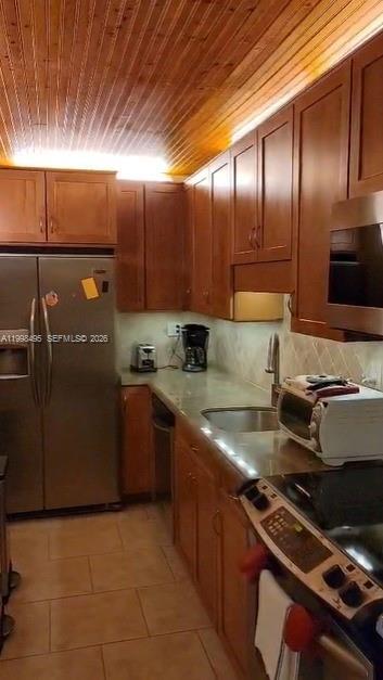 property at 900 NE 18th Ave