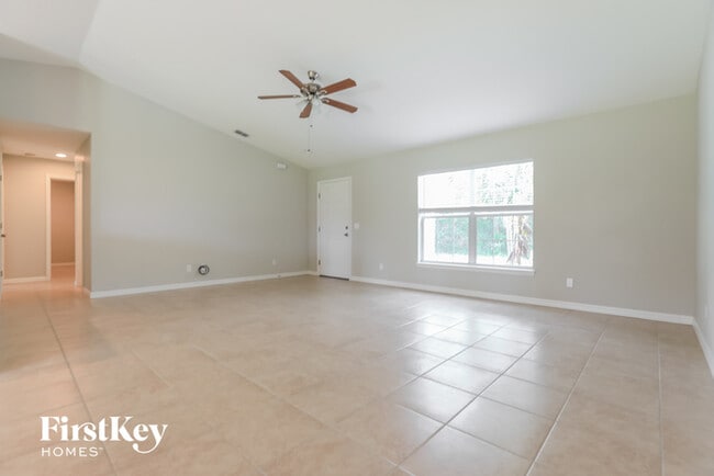 11940 Helicon Ave in Port Charlotte, FL - Building Photo - Building Photo