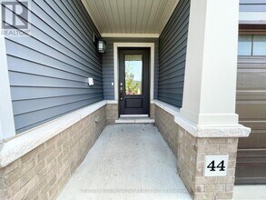 4311 Mann St in Niagara Falls, ON - Building Photo - Building Photo