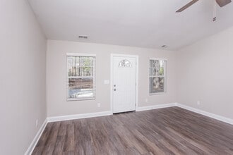 114 Vistaview Dr in Elgin, SC - Building Photo - Building Photo
