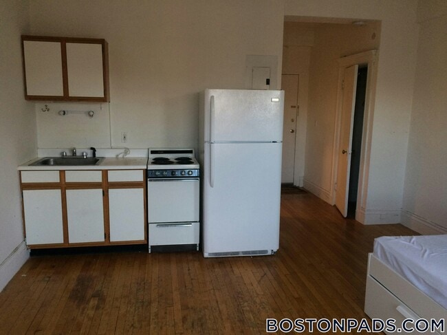 270 Huntington Ave, Unit 206 in Boston, MA - Building Photo - Building Photo