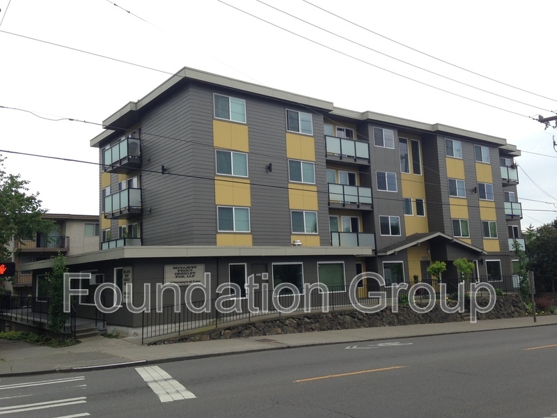 2405 NW 65th St in Seattle, WA - Building Photo