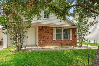 19946 Crested Hill Ln in Cypress, TX - Building Photo - Building Photo