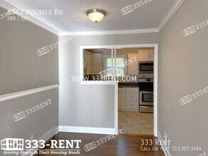 8342 Holmes Rd in Kansas City, MO - Building Photo - Building Photo