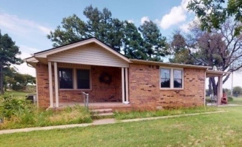 1176 Cox City Rd in Rush Springs, OK - Building Photo