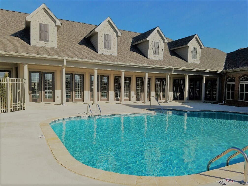 Ashton Village Apartments LLC in Westerville, OH