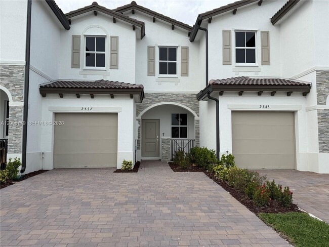 2537 SE 27th Ct in Homestead, FL - Building Photo - Building Photo
