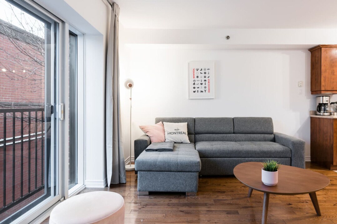 1407-1407 Rue Aylwin in Montréal, QC - Building Photo