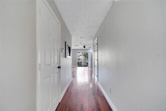 200 Sterling Springs Ln in Altamonte Springs, FL - Building Photo - Building Photo