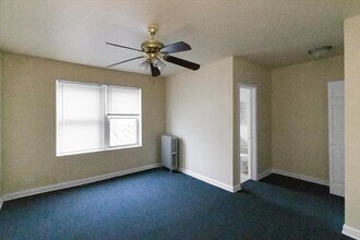 7827 S South Shore Dr in Chicago, IL - Building Photo - Building Photo