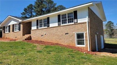 4153 Wellington Hills Dr in Snellville, GA - Building Photo - Building Photo