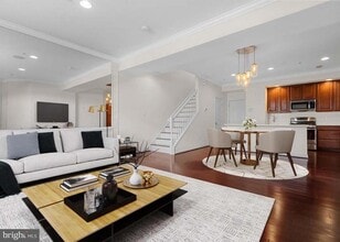 21552 Romans Dr in Ashburn, VA - Foto de edificio - Building Photo
