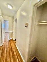 1850 N La Brea Ave in Los Angeles, CA - Foto de edificio - Building Photo