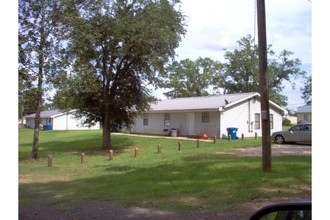 Wahoo Haven Apartments in Citronelle, AL - Building Photo - Building Photo