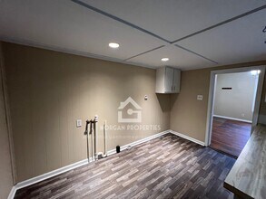 501 Taylor St in Pendleton, IN - Foto de edificio - Building Photo