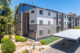 Ridge at Clear Creek in Flagstaff, AZ - Building Photo