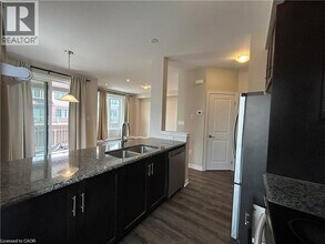 288 Glover Rd in Hamilton, ON - Building Photo - Building Photo