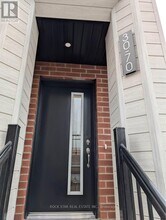 70 Kenesky Dr in Hamilton, ON - Building Photo - Building Photo