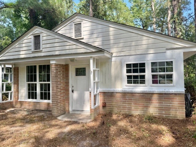 1102 S Brunwood Dr in Florence, SC - Building Photo