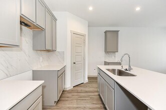 7918 Brumly Ln in Rosharon, TX - Building Photo - Building Photo