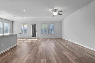 1237 Oak Chase Wy in Leander, TX - Building Photo - Building Photo