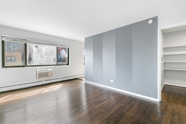 6021 N Winthrop Ave in Chicago, IL - Building Photo - Building Photo