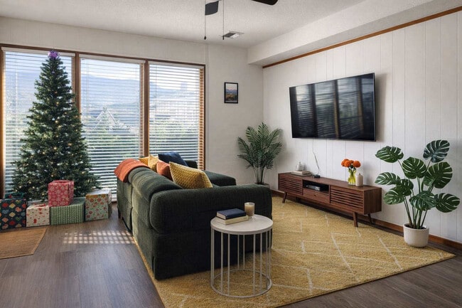 property at 157 W Holly Ridge Rd