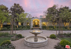 2760 Sycamore Canyon Rd in Montecito, CA - Building Photo