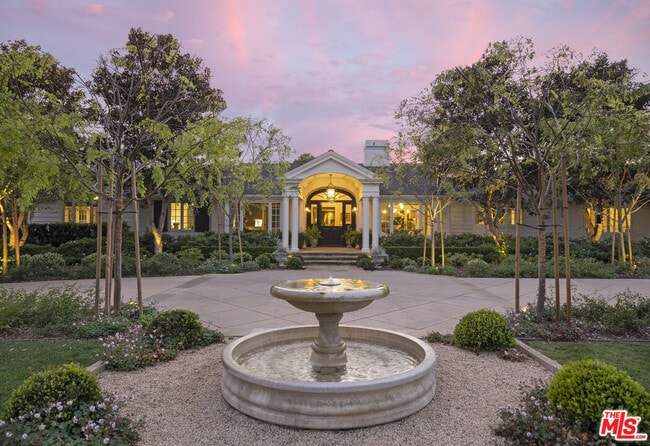 property at 2760 Sycamore Canyon Rd