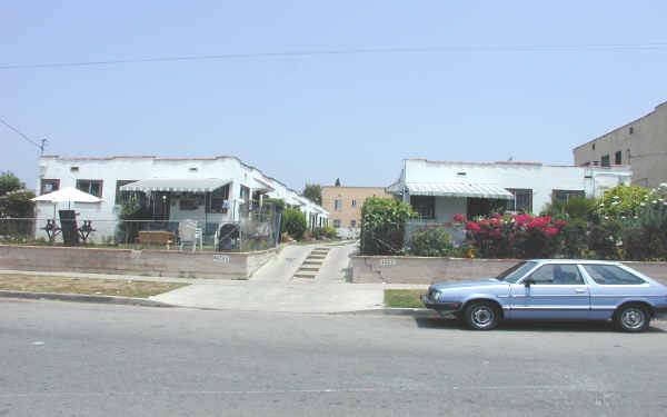 4223-4229 1/2 Normal Ave in Los Angeles, CA - Building Photo - Building Photo