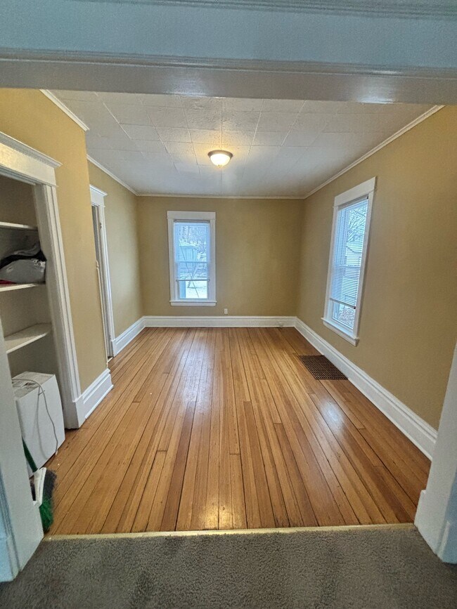 1810 Hutchins Ave in Rockford, IL - Building Photo - Building Photo