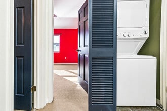 8654 Pontchartrain Blvd, Unit 14 in New Orleans, LA - Building Photo - Building Photo