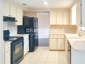 2836 Cinnamon Bear Trail in Palm Harbor, FL - Building Photo - Building Photo