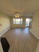 3987 Sterling Pointe Dr in Winterville, NC - Building Photo - Building Photo