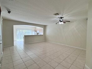 13379 Georgian Ct in Wellington, FL - Building Photo - Building Photo