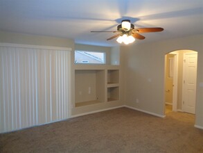 20053 E 40th Ave in Denver, CO - Building Photo - Building Photo
