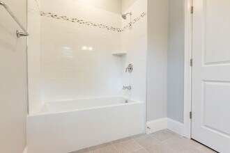 120 Kenrick St in Boston, MA - Building Photo - Building Photo