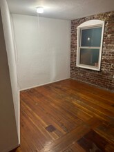 834 Bay St, Unit 10 in Port Orchard, WA - Building Photo - Building Photo