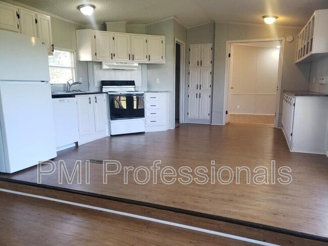 property at 934 Cranor Rd