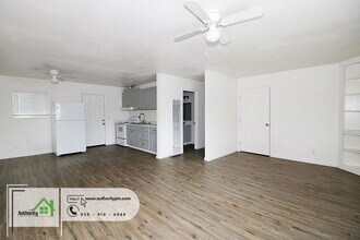 2735 Radio Ln in Redding, CA - Building Photo - Building Photo