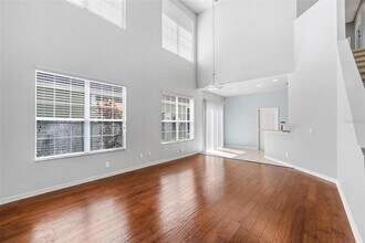 20033 Heritage Point Dr in Tampa, FL - Building Photo - Building Photo