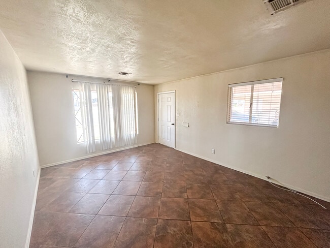 33 S Olive in Mesa, AZ - Building Photo - Building Photo