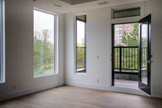 841 Grenon Ave in Ottawa, ON - Building Photo - Building Photo