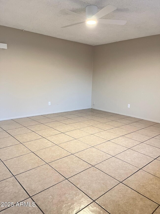 property at 6010 W Augusta Ave