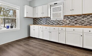 9716 Sophia Ave in Cleveland, OH - Building Photo - Building Photo