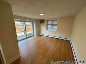 110 Babcock St, Unit P1 in Brookline, MA - Building Photo - Building Photo